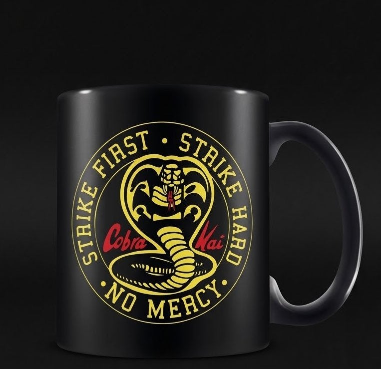 Partij zwarte Cobra Kai keramische mokken, NHP International, Ophalen of Verzenden, Info@nhp-international.com, Nieuw