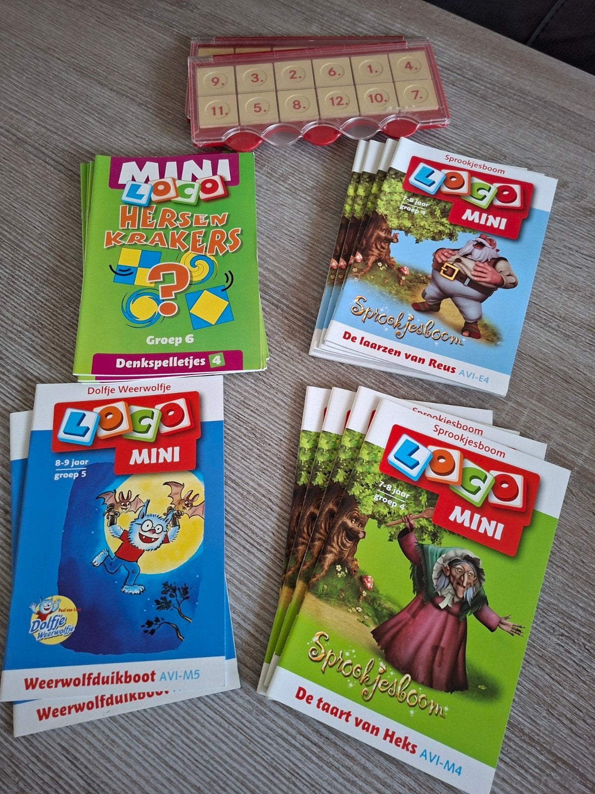 Nieuw Loco Mini boekjes met doosje - diverse thema's, Ophalen of Verzenden, Nieuw, Taal en Lezen