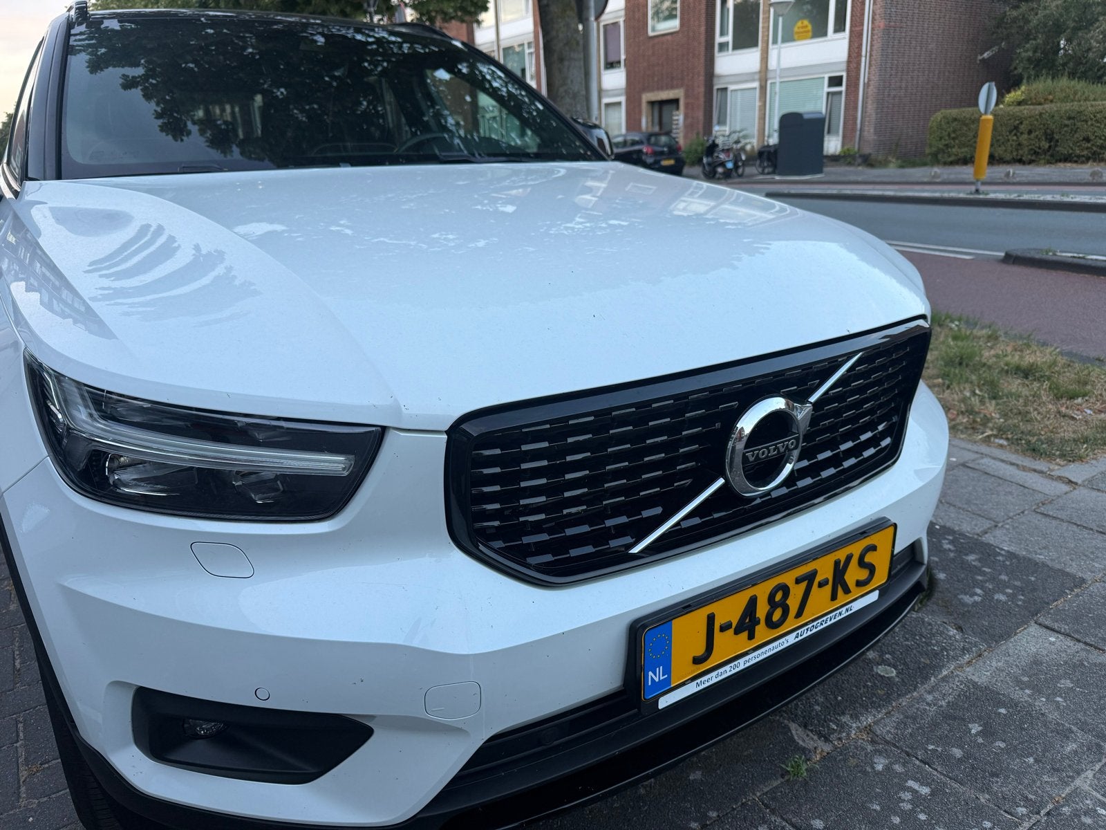 Volvo XC40 T5 Twin Engine 262pk Geartronic 2020 Wit, Auto's, 1800 kg, 1712 kg, 179 pk, Wit
