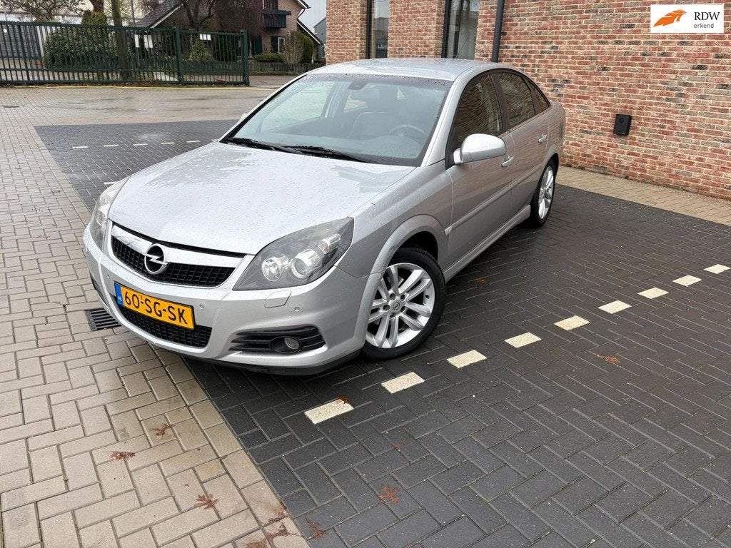 Opel Vectra GTS 2.2-16V Sport, Auto's, Opel, Gebruikt, 4 cilinders, 715 kg, Leder en Stof