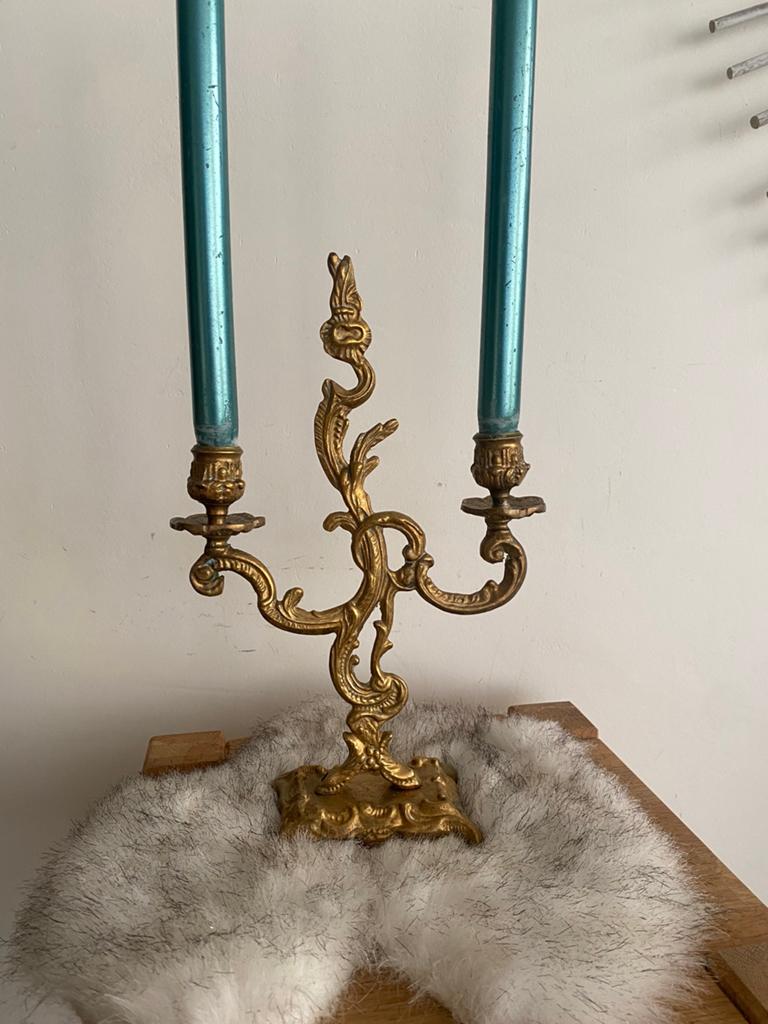 Een prachtige antieke rococo - stijl kandelaar, Ophalen of Verzenden, Koper of Brons