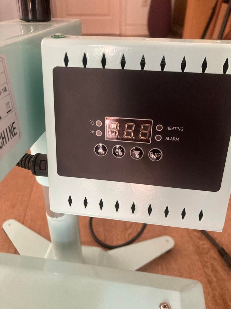 Drukpers met zwenkarm - De Plotterie HP3805B, Ophalen