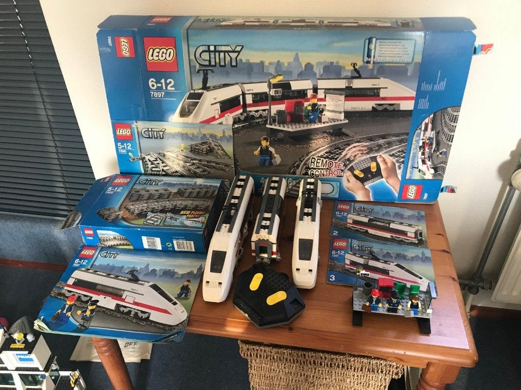 LEGO City Trein 7897 met extra spoor (7499), Kinderen en Baby's, Speelgoed | Duplo en Lego, Lego, Ophalen of Verzenden, Compleet