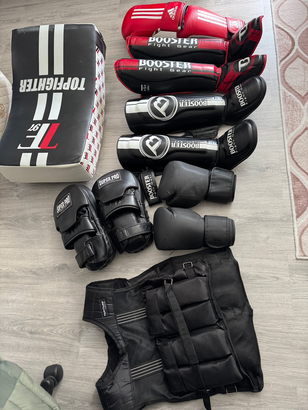Kickboks / vechtsport set te koop, Sport en Fitness, Vechtsporten en Zelfverdediging, Ophalen, Gebruikt, Overige, Vechtsportmateriaal