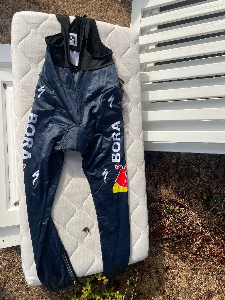 Wielrenset redbull, Ophalen, Nieuw, XL, Bovenkleding