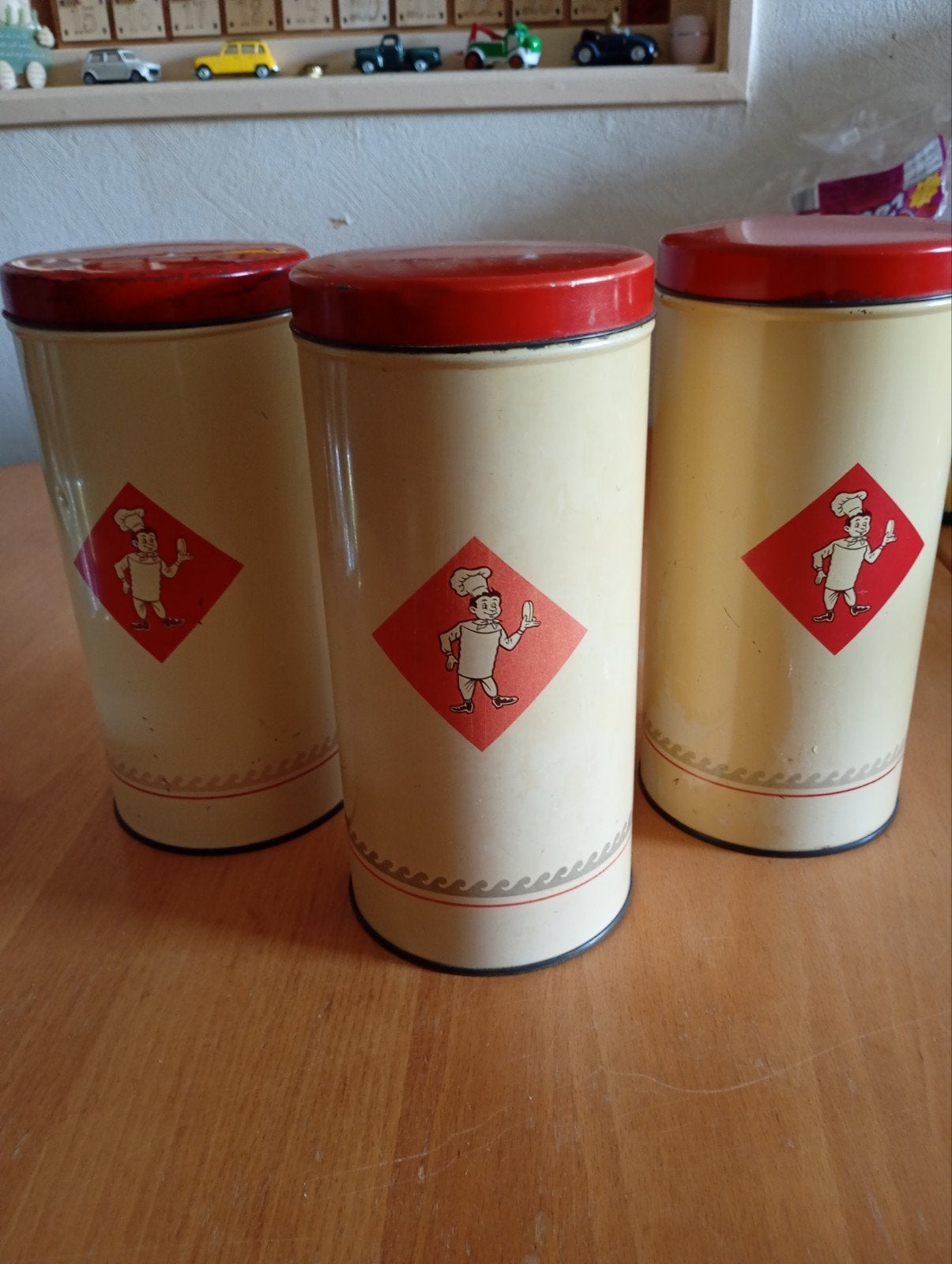 3 originele Bolletje beschuitbussen met zegels en wikkels, Verzamelen, Ophalen, Gebruikt, Verpakking
