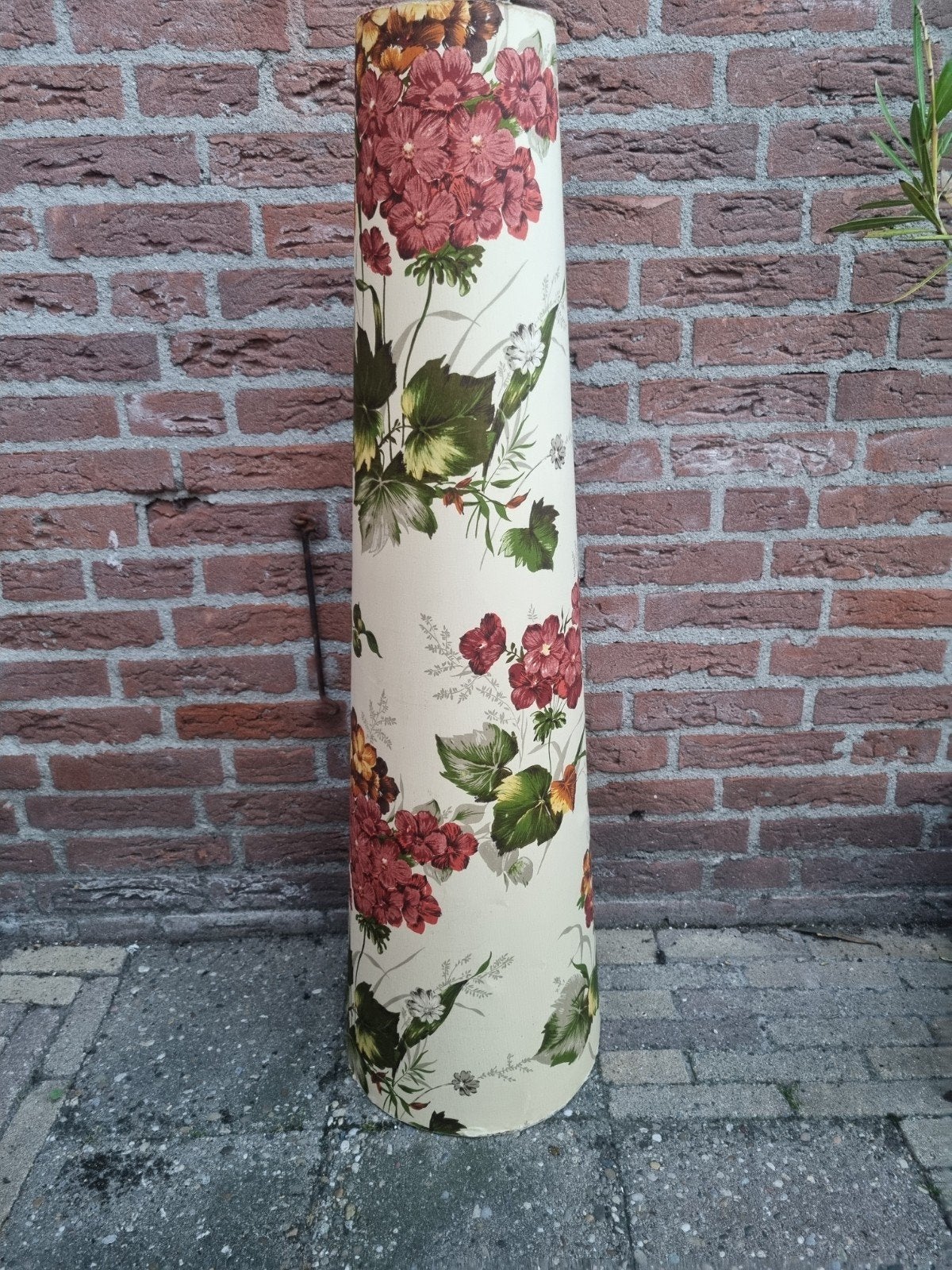 Vintage lampenkap conisch van vorm hoogte 104 cm, jaren '70., Huis en Inrichting, Lampen | Lampenkappen, Ophalen, Gebruikt, Ovaal