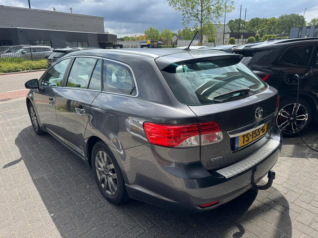 Toyota Avensis Wagon 1.8 VVTi Business AUTOMAAT CAMERA TREKH, Auto's, Toyota, Euro 5, 15 km/l, 4 cilinders, 1446 kg