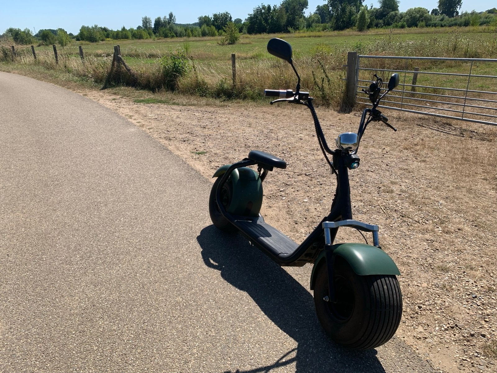 E harly E-scooter - Elektrische step nieuwe batterij pack., Fietsen en Brommers, Steps, Ophalen, Gebruikt, Elektrische step (E-scooter)