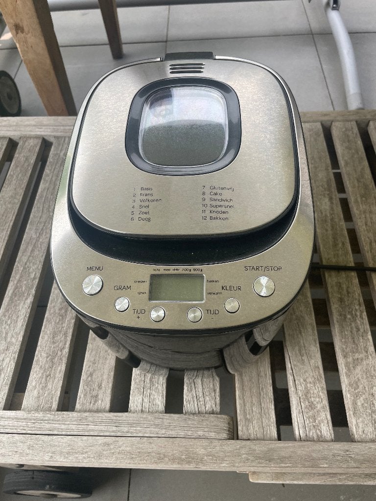 Broodbakmachine BM95 Inventum, Zo goed als nieuw, Ophalen, Met timer, Kijkvenster