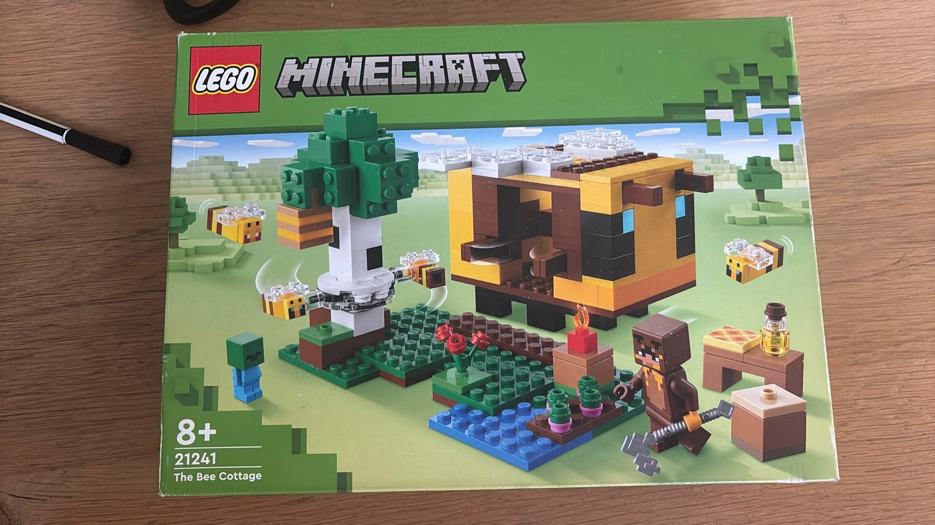 Lego Minecraft 21241 Het Bijenhuis - met originele doos, Gebruikt, Minecraft, Lego, Ophalen of Verzenden