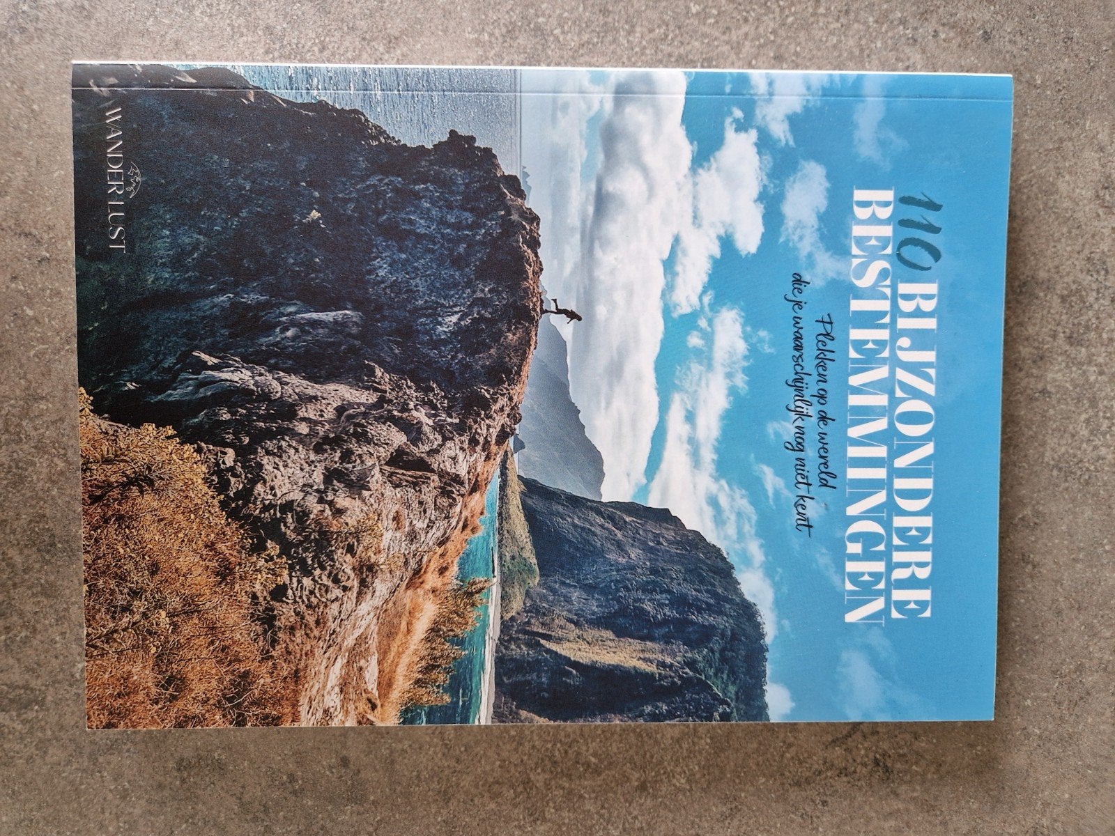 110 Bijzondere Bestemmingen - Reisgids Wanderlust, Boeken, Overige merken, Eline Sasegarda en Sanne Reinihouw, Europa, Ophalen of Verzenden