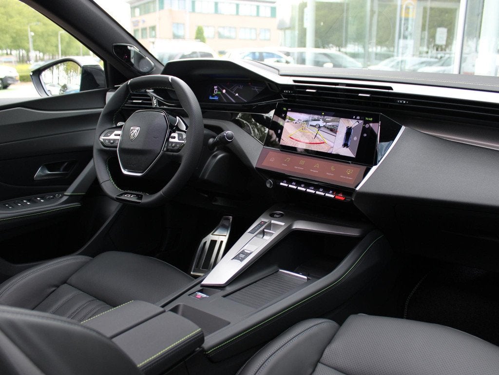 Peugeot e-408 GT Exclusive 58 kWh | Leder/Panoramadak/Focal/, 12 maanden, 213 pk, 375 min, Nieuw