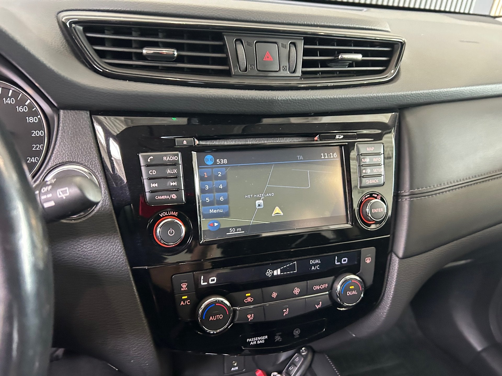 Foto 28 van Nissan X-Trail 1.3 DIG-T N-Connecta AUTOMAAT|CRUISE|NAVI|TRE