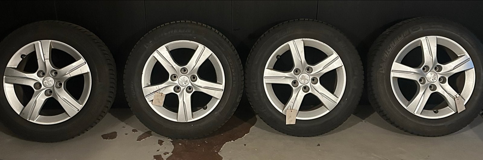 Peugeot 5x108 Velgen met Michelin Alpin Winterbanden, Auto-onderdelen, Ophalen, Gebruikt, 16 inch, Banden en Velgen