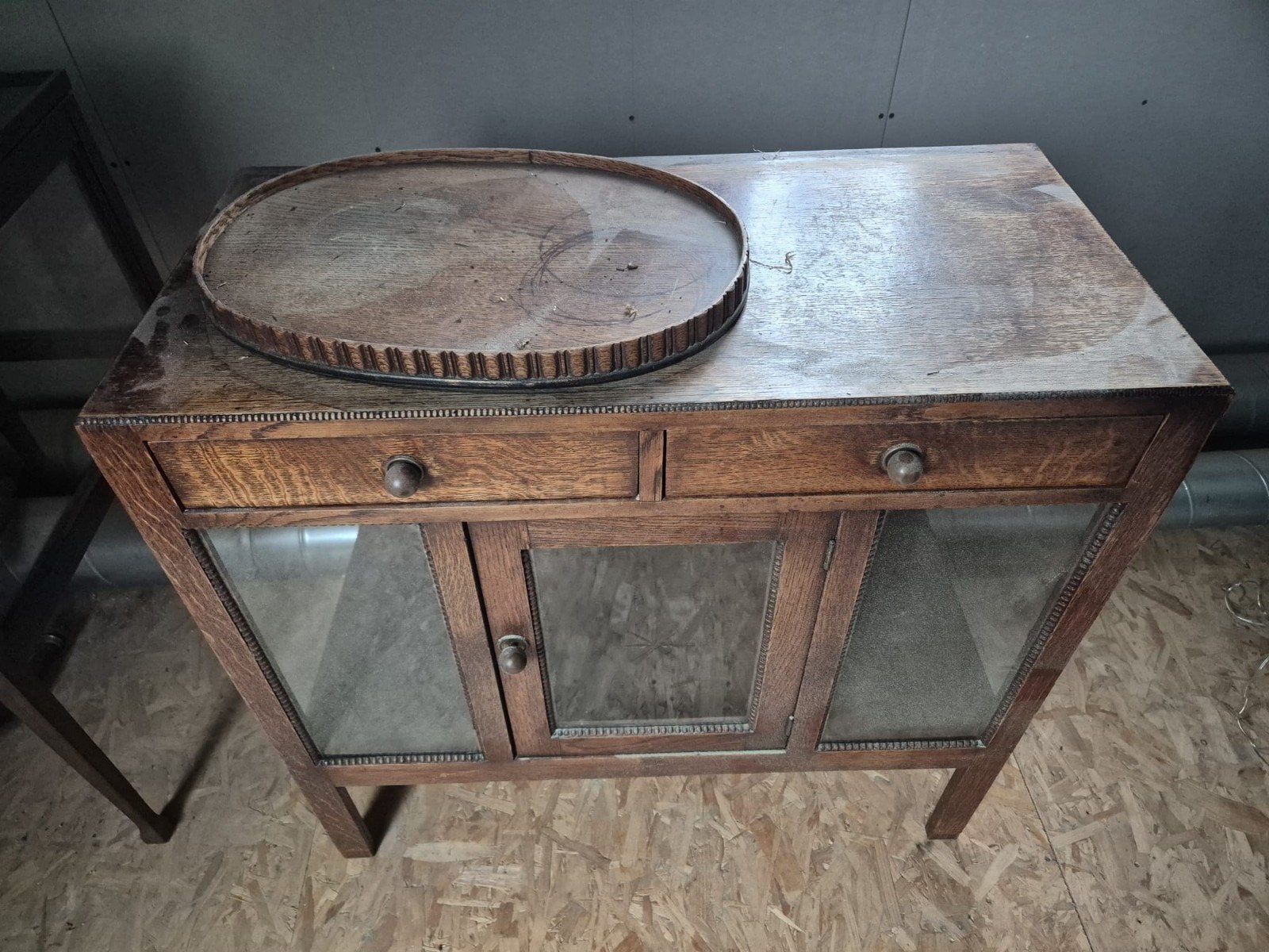 Prachtige antieke kast met geslepen ster., Antiek en Kunst, Antiek | Meubels | Kasten, Ophalen of Verzenden