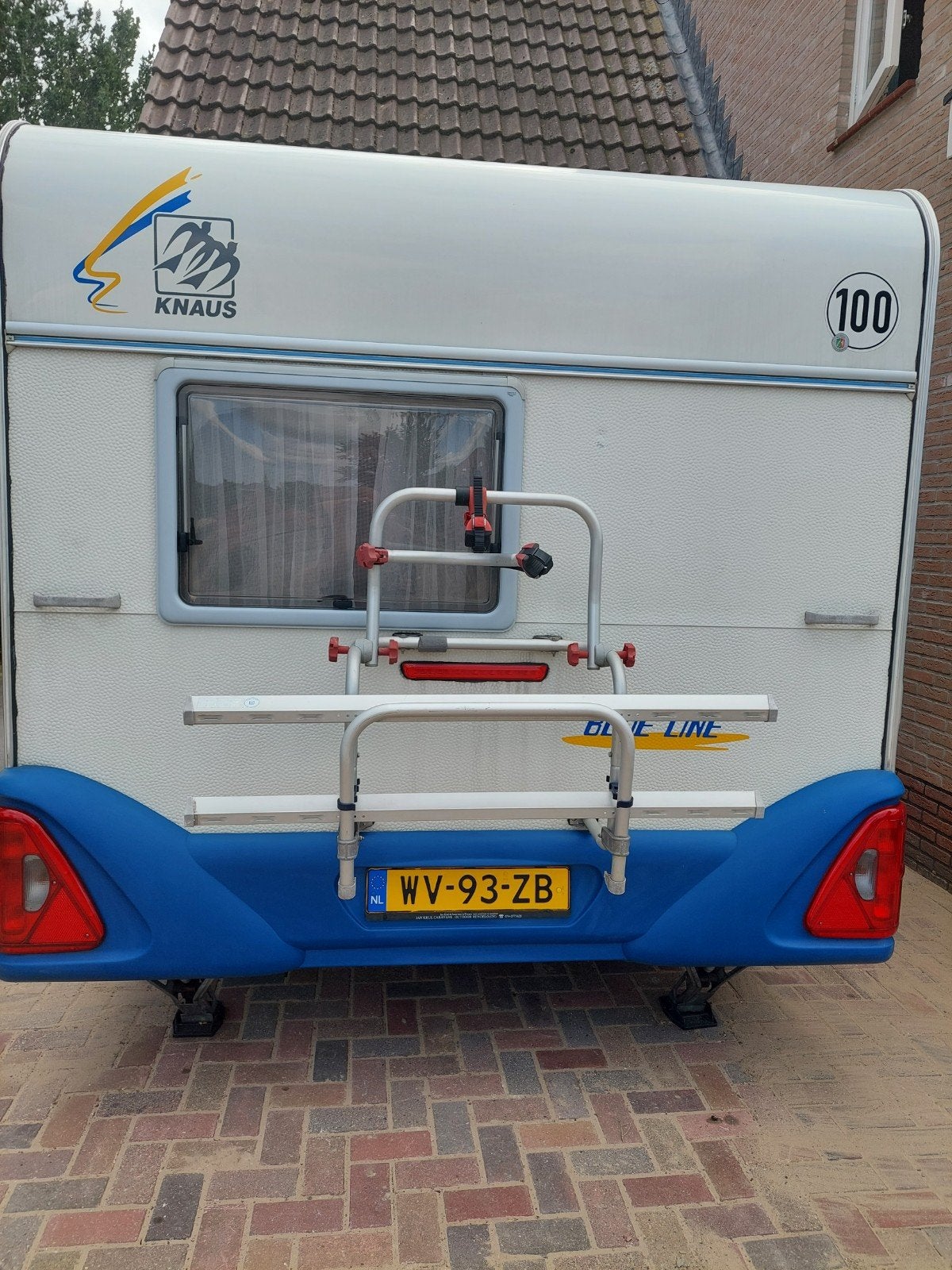 Knaus Blue Line Caravan met fietsdragers (voor en achter), Caravans en Kamperen, Caravans, Ringverwarming, Rondzit, Particulier
