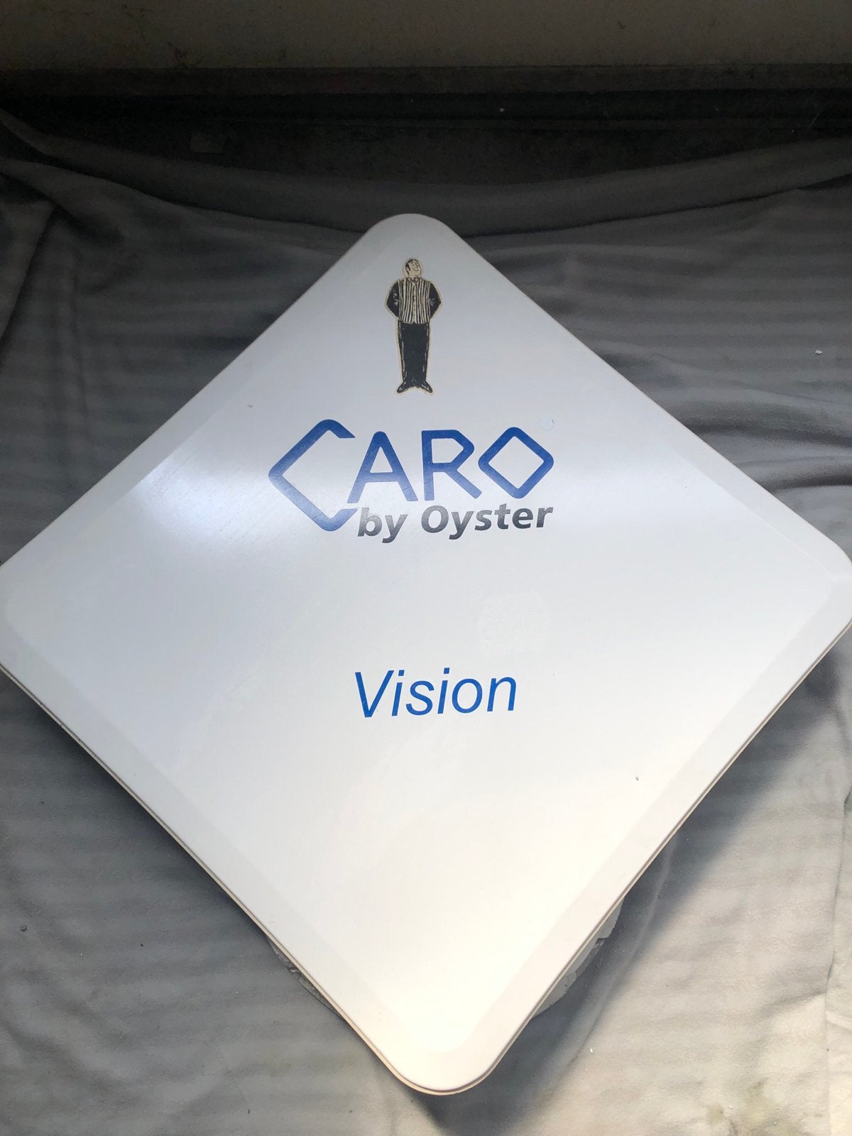 CARO by Oyster Vision Satellietantenne - Gebruikt, Ophalen, Gebruikt, (Schotel)antenne, Overige merken