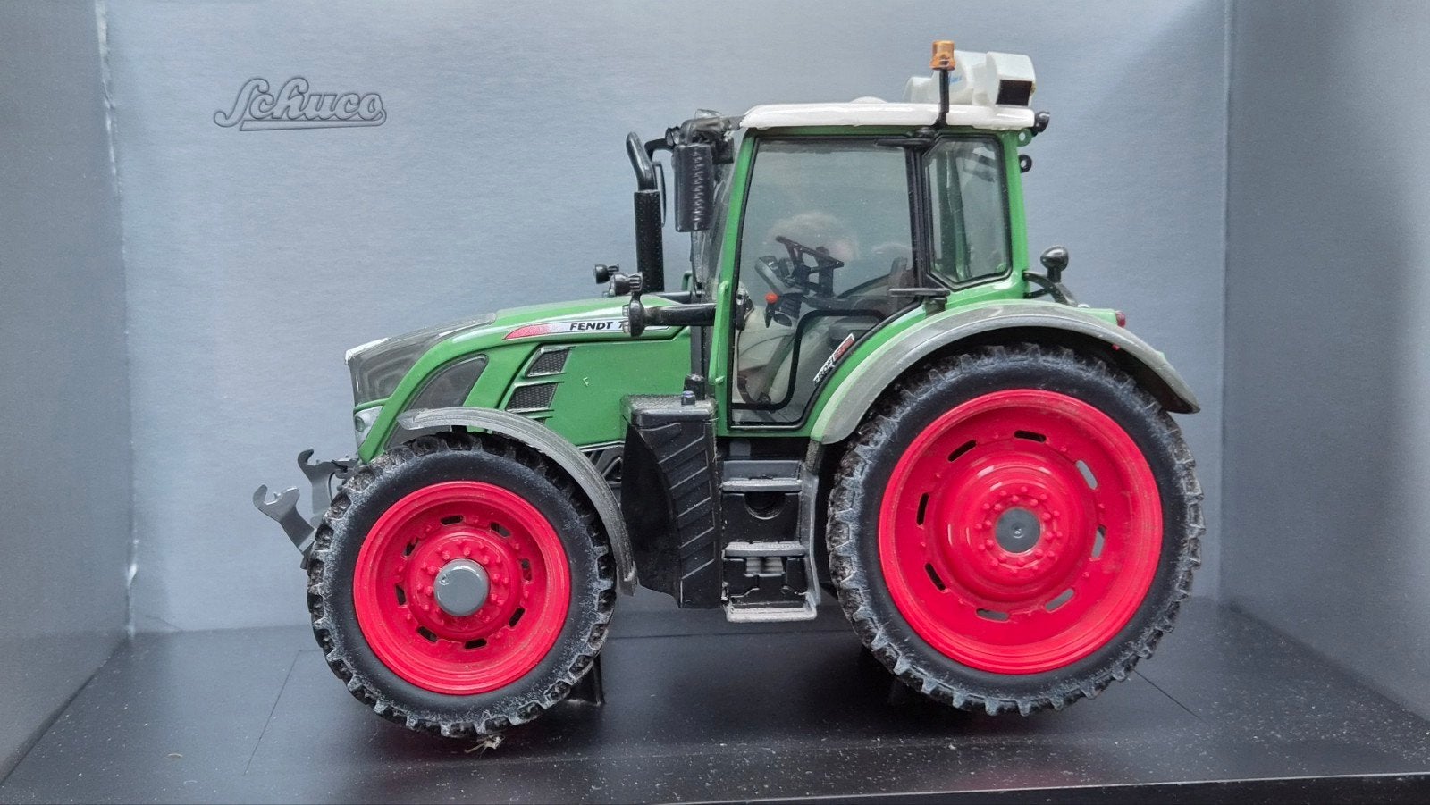 Fendt 724 Vario Verbouwd, Schuco, ., Tractor of Landbouw, Nieuw