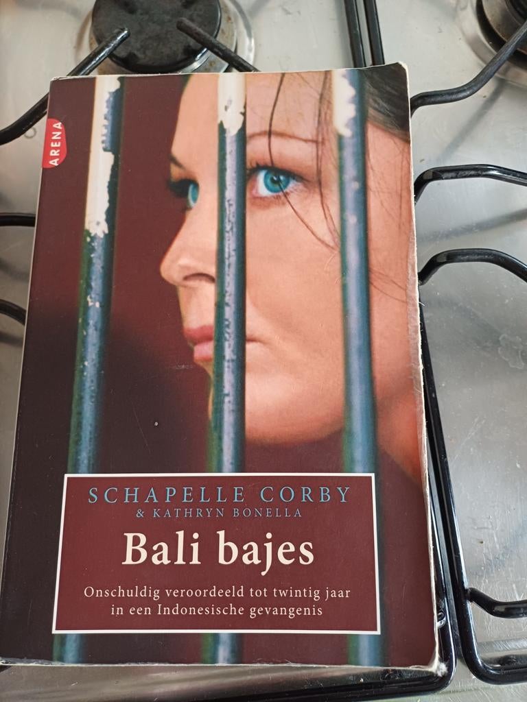 Bali bajes boek, Boeken, Ophalen of Verzenden, Gelezen
