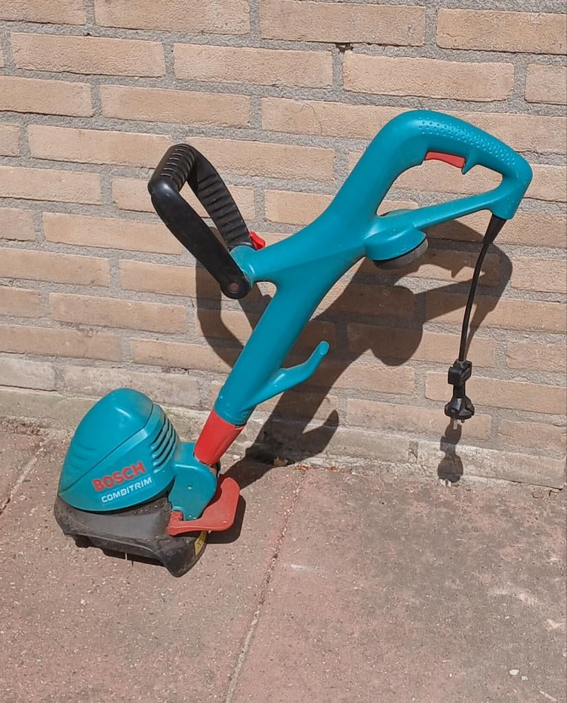 Te koop Bosch Combitrim elektrische grastrimmer., Ophalen, Gebruikt
