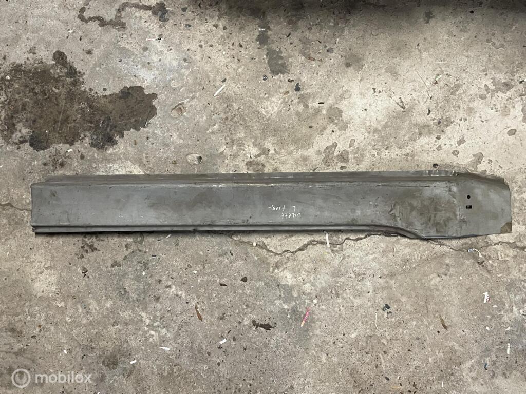 Volvo Duett P210 dorpel reparatie deel links 672071, Gebruikt, Ophalen of Verzenden