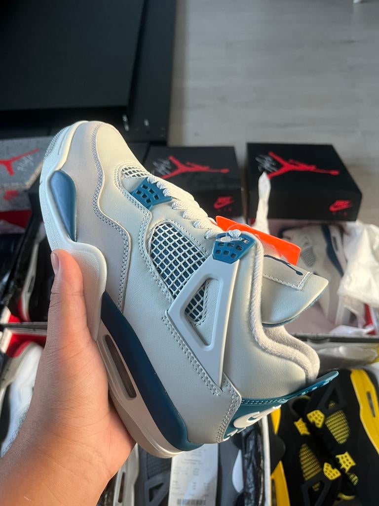Jordan 4 Military Blue Maat 41, Kleding | Heren, Schoenen, Overige kleuren, Nieuw, Ophalen of Verzenden, Sneakers of Gympen