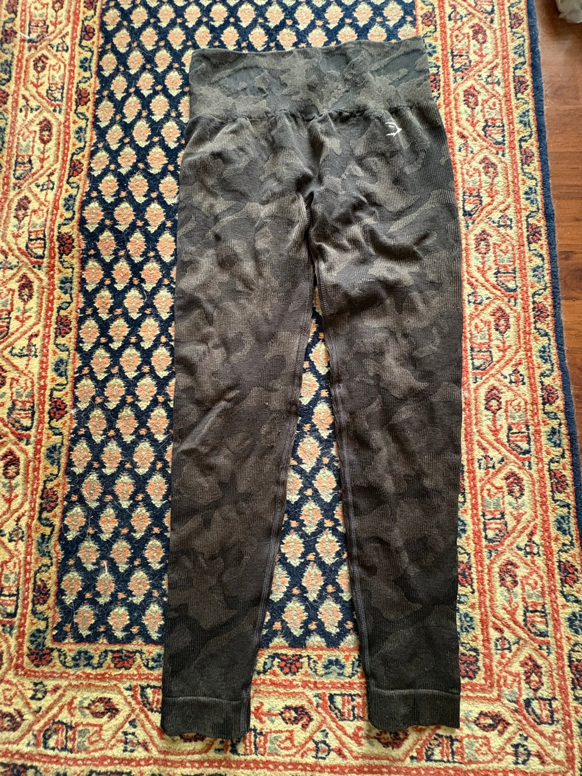 Gymshark Camo Legging - Zo goed als nieuw, Kleding | Dames, Legging, Maat 36/38 (S), Zwart, Ophalen of Verzenden