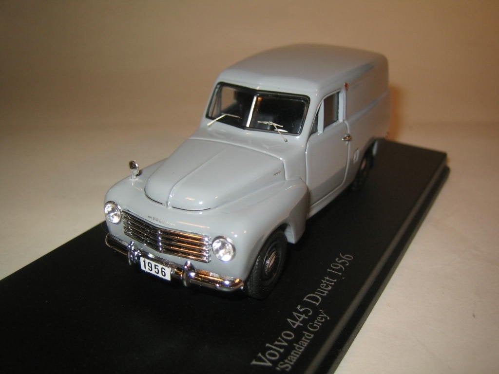 Volvo . Pv445 . Duett 1956 grijs 1:43. Nordic . Collection ., Hobby en Vrije tijd, Modelauto's | 1:43, Ophalen of Verzenden, Nieuw