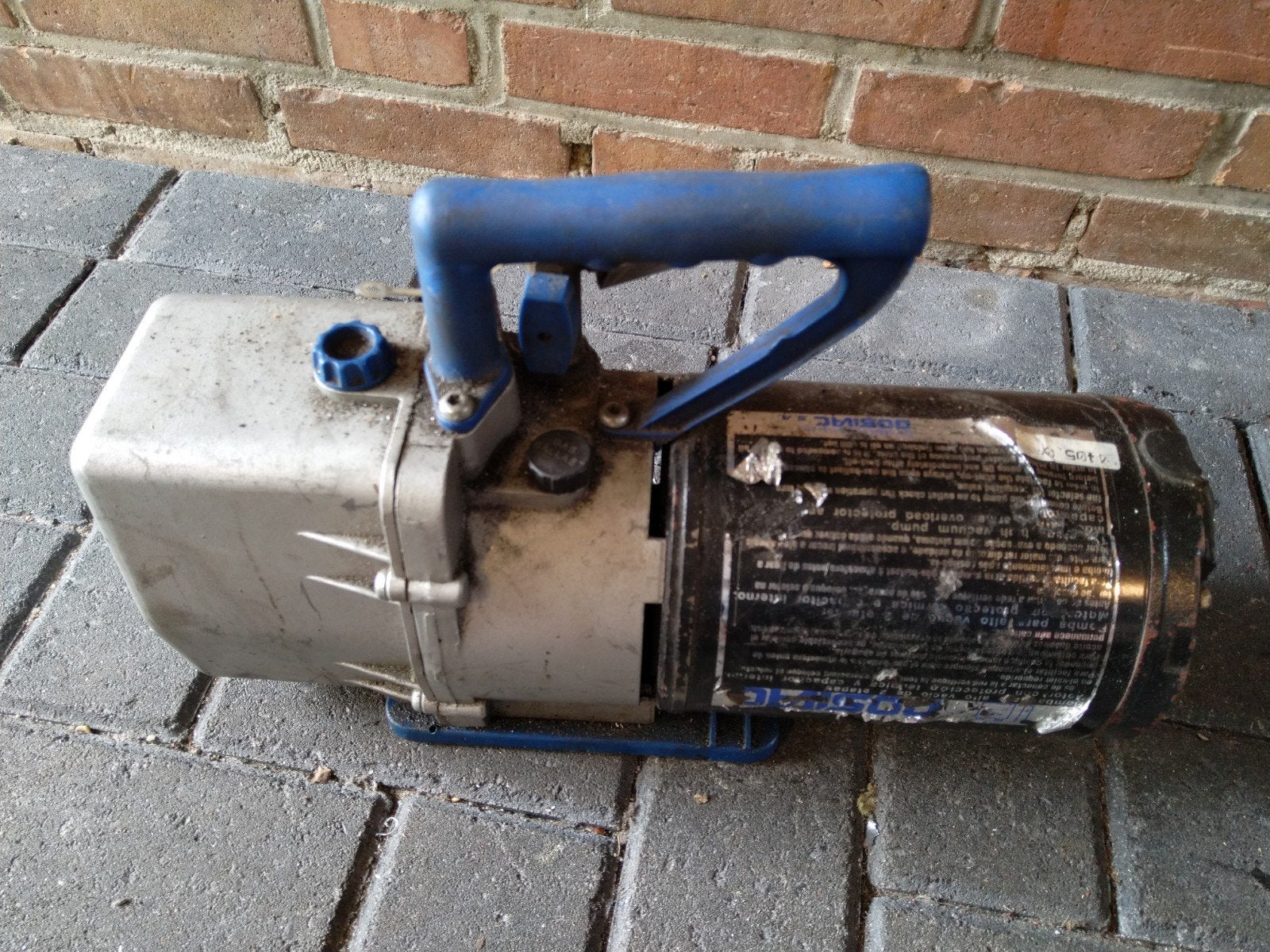Dosivac DVR150 vacuümpomp met WEG elektromotor., Doe-het-zelf en Verbouw, Ophalen of Verzenden, Gebruikt, Overige typen, 1400 tot 1800 rpm