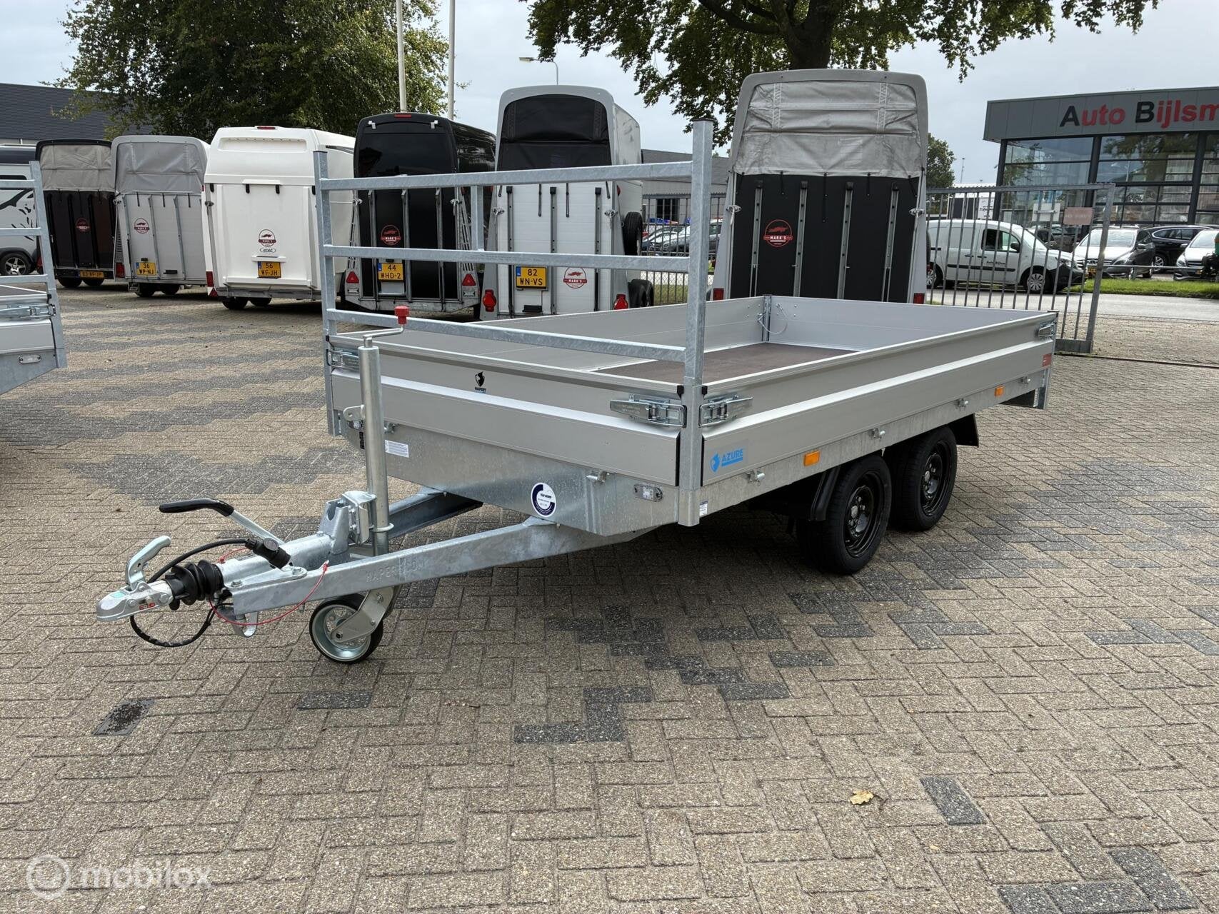 Uit voorraad leverbaar Hapert Azure plateauwagen 335x180cm, Gebruikt
