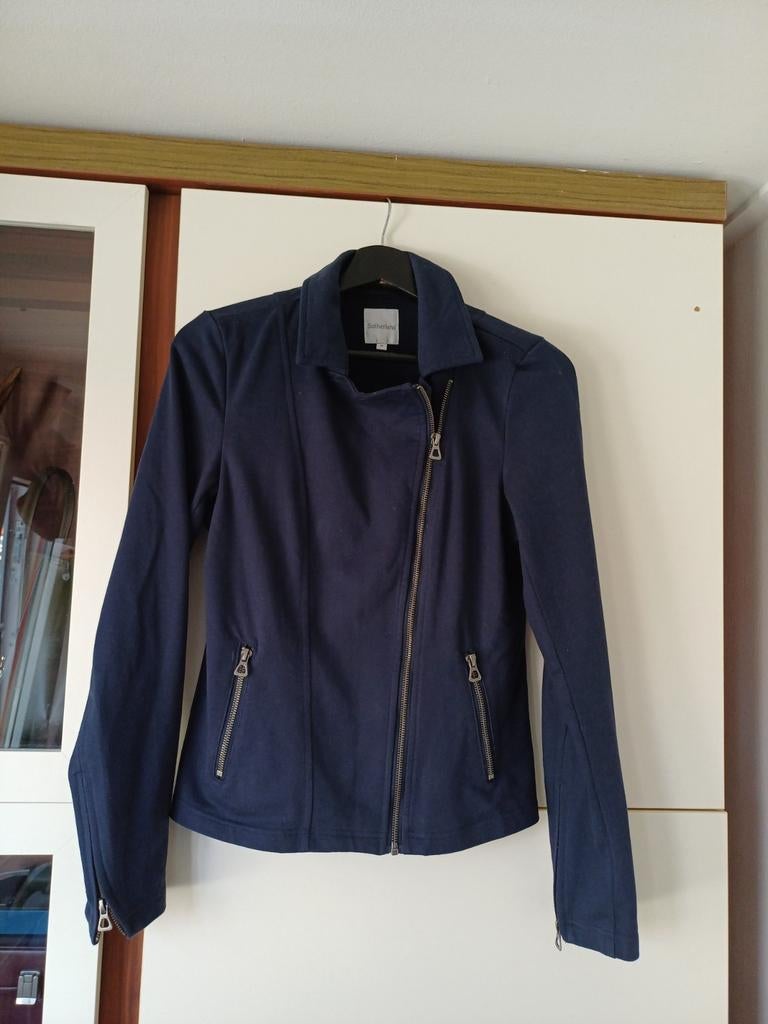 SUTHERLAND JASJE., Ophalen of Verzenden, Zo goed als nieuw, Maat 38/40 (M)