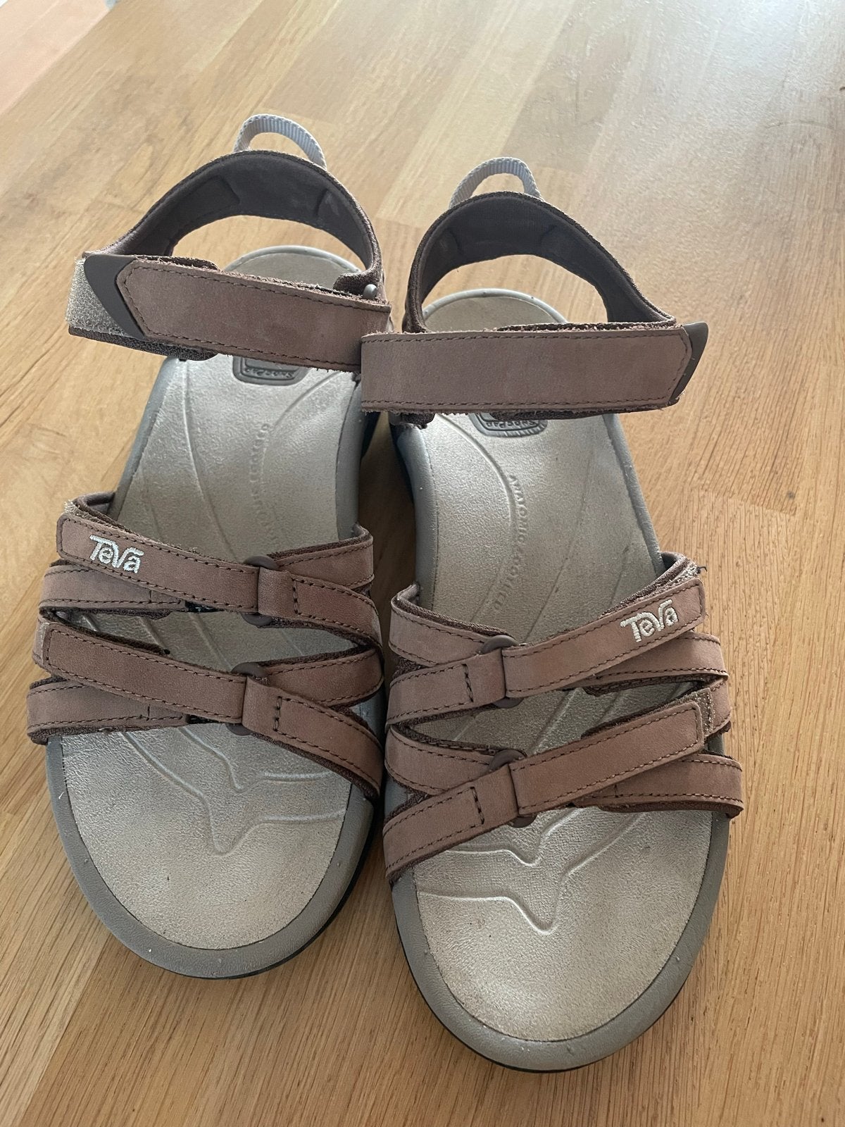 Teva sandalen, als nieuw 39, Ophalen of Verzenden, Zo goed als nieuw, Bruin, Sandalen of Muiltjes