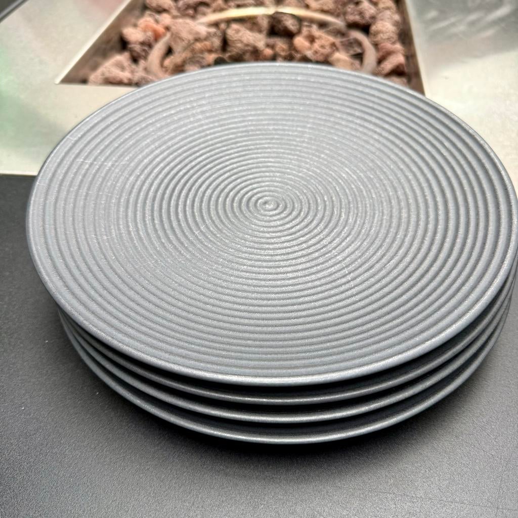 4 Grote Mat Zwarte Borden 27 cm - Nette Set, Ophalen, Gebruikt, Keramiek, Bord(en)