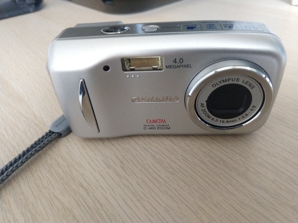 Digitale Camera Olympus Camedia C480 ZOOM inclusief etui, Ingebouwde flitser, 4 megapixels, Ophalen of Verzenden, Zo goed als nieuw