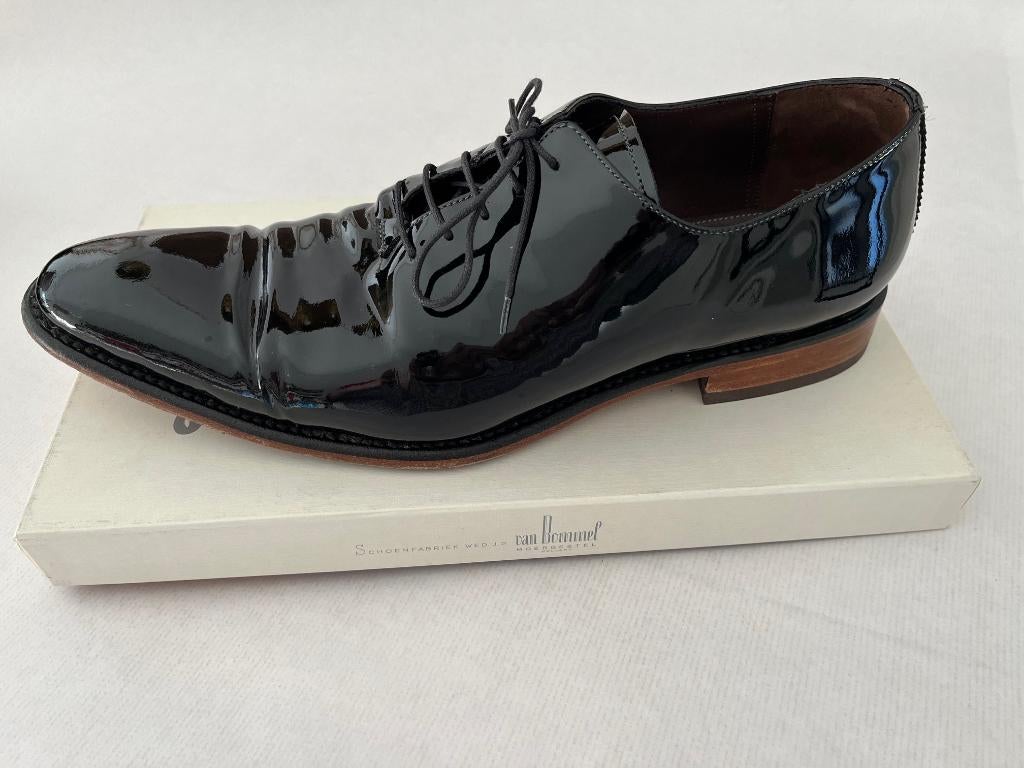 Floris van Bommel zwarte lakschoenen mt 8 1/2 (NL=42,5), Kleding | Heren, Schoenen, Zwart, Overige typen, Floris van Bommel, Ophalen of Verzenden