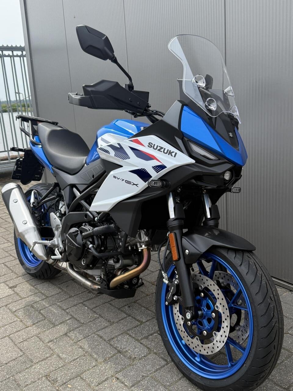 Suzuki SV-7GX, Bedrijf, Toermotor, 645 cc, 12 t/m 35 kW