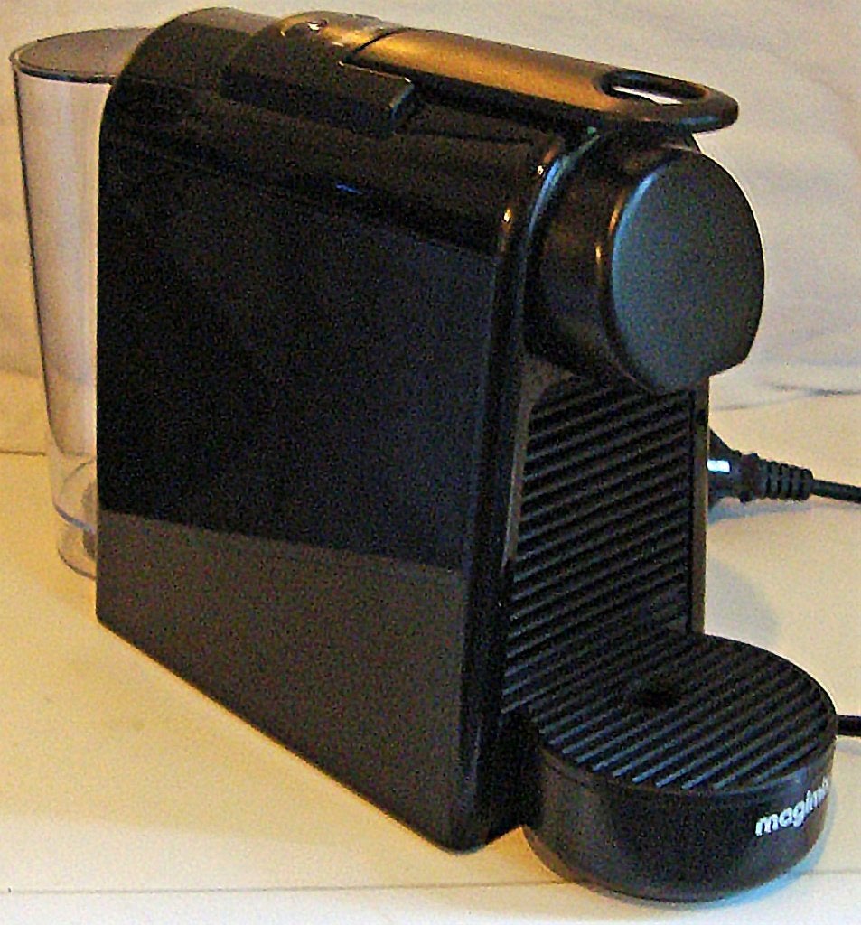 Nespresso Magimix Essenza Mini, Ophalen, Afneembaar waterreservoir, Koffiemachine, Zo goed als nieuw