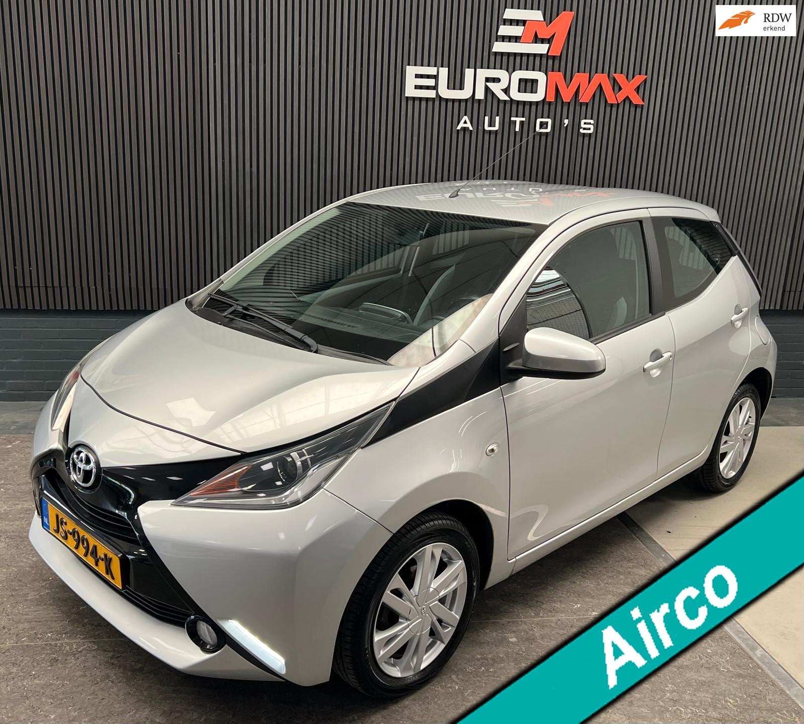 Toyota Aygo 1.0 VVT-i x-clusiv 2e Eigenaar - Achtercamera -, Voorwielaandrijving, Euro 5, Stof, Gebruikt