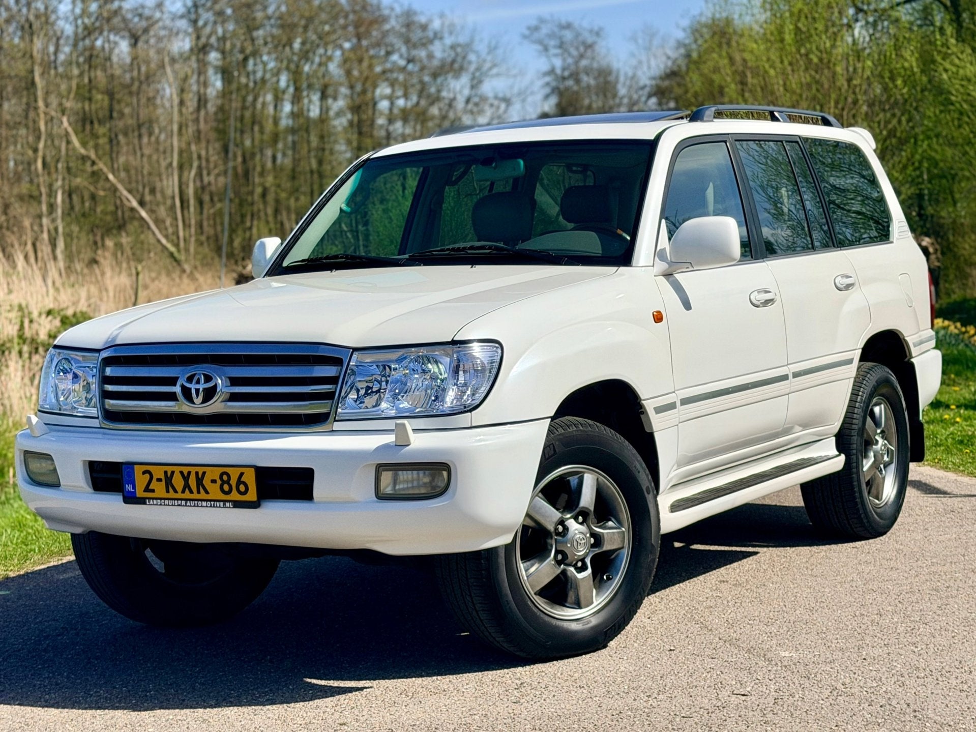 Toyota Land Cruiser100 4.7i V8 Executive Leder 7PERS Youngti, Auto's, Toyota, Automaat, 238 pk, Gebruikt, Wit