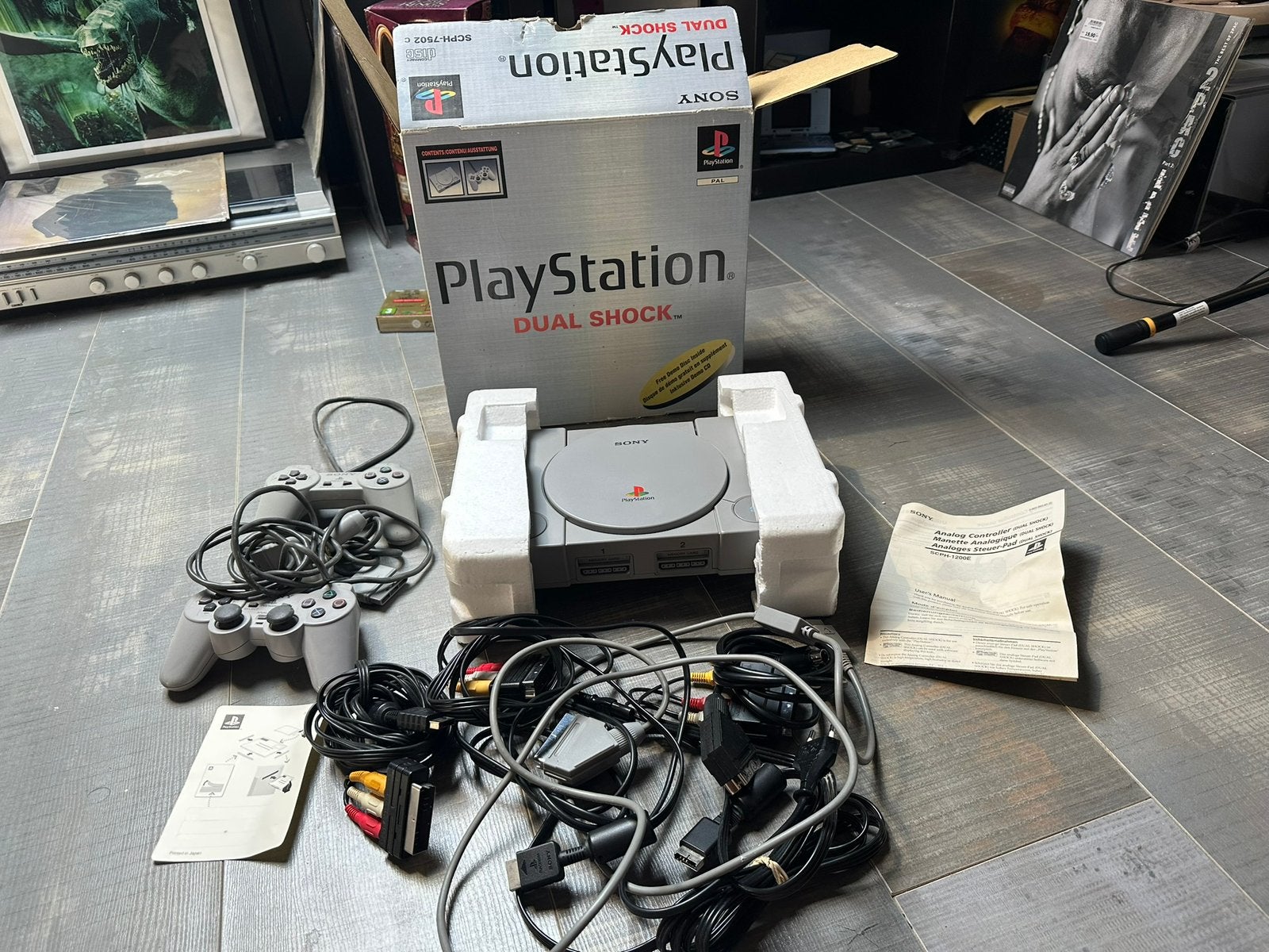 PlayStation One Compleet in Doos Zeer nette staat, Ophalen of Verzenden, Zo goed als nieuw, Met 1 controller