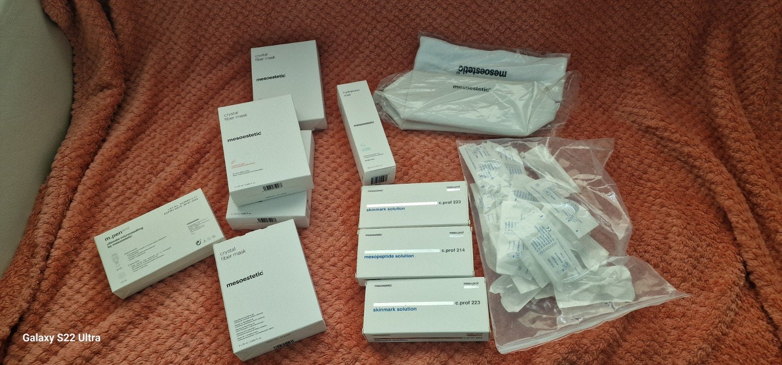 Mesoestetic Microneedling Set: Maskers, Naalden, Mist & Tas, Sieraden, Tassen en Uiterlijk, Uiterlijk | Gezichtsverzorging, Ophalen of Verzenden