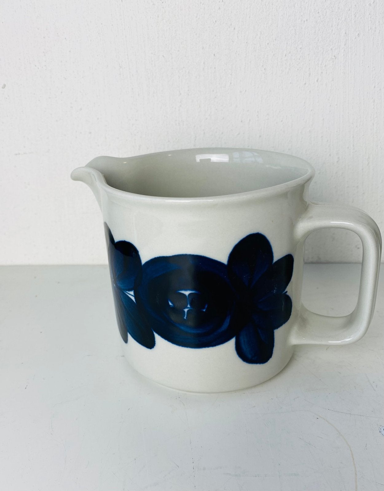 Arabia Finland koffiepot en kan , Rosmarin in blauw,  60’s, Finland, Overige typen, Ophalen of Verzenden, Zo goed als nieuw