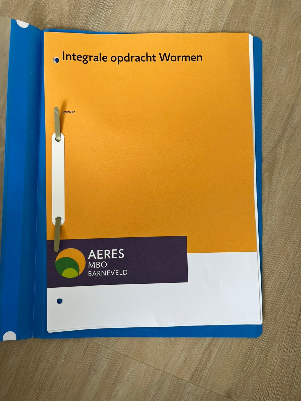 Integrale opdracht wormen boek aeres mbo barneveld, Ophalen of Verzenden, Zo goed als nieuw