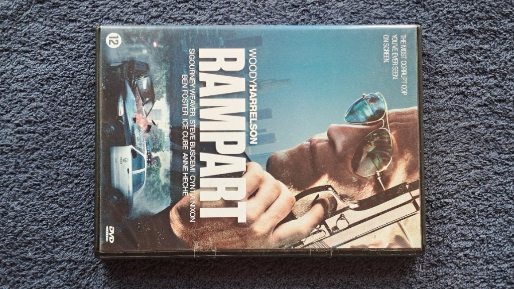 Rampart "Woody Harrelson, Sigourney Weaver", Alle leeftijden, Ophalen of Verzenden, Zo goed als nieuw