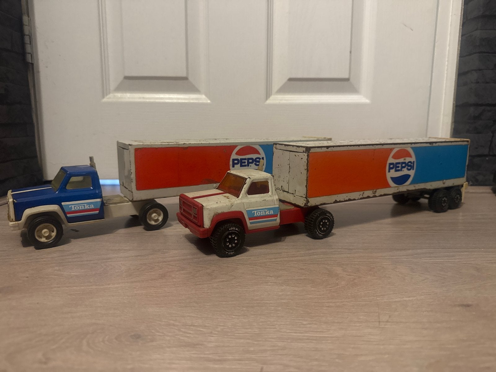 2 Tonka Pepsi Vrachtwagens - Vintage Speelgoed, Ophalen, Gebruikt