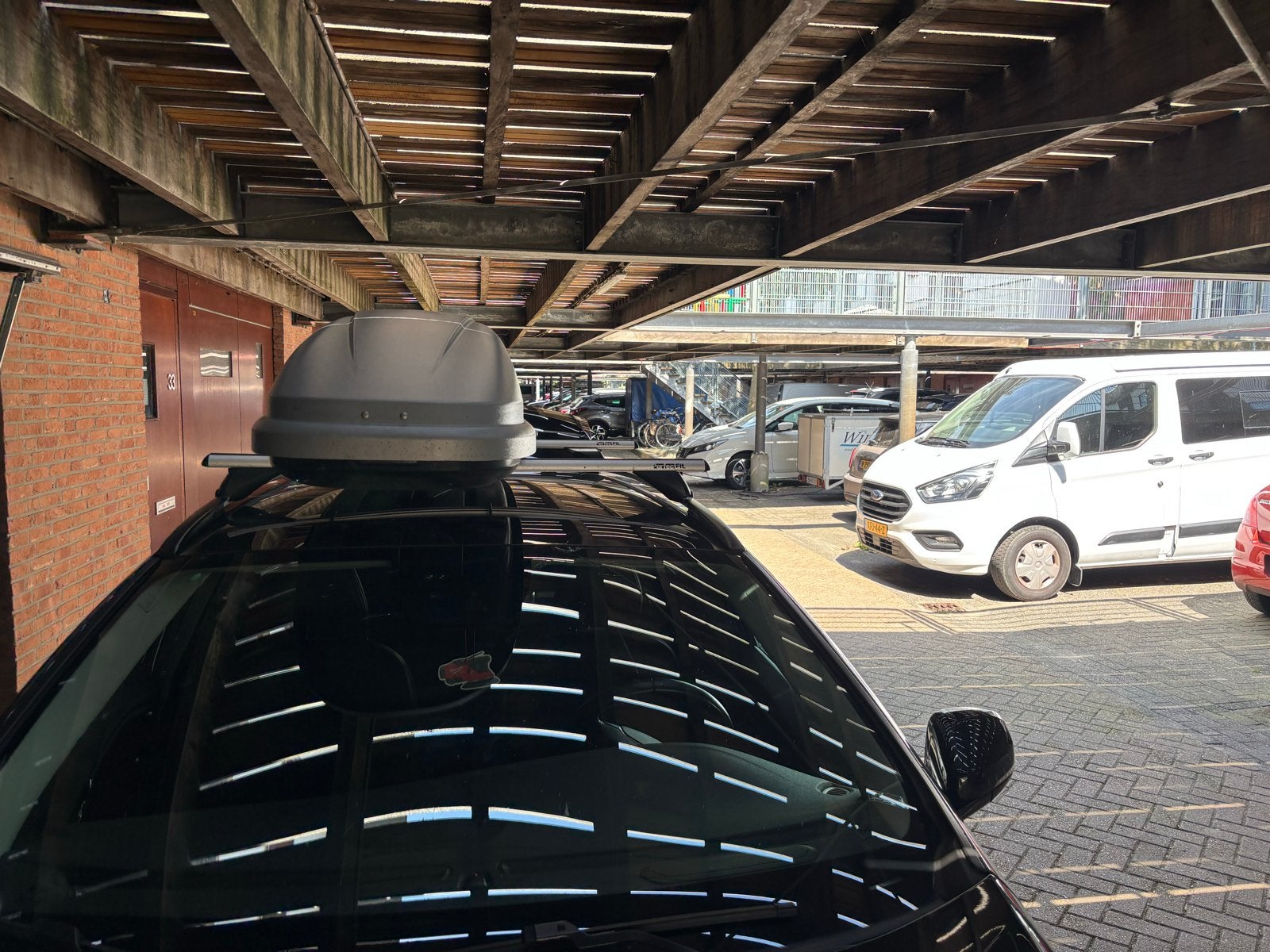 Volvo dakkoffer met PerfectFit dakdragers, Ophalen, Gebruikt