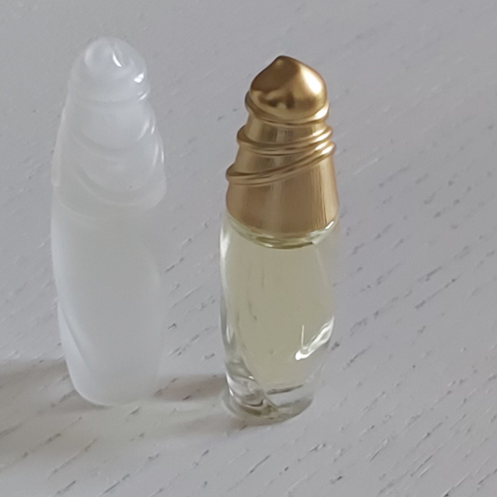 En Fleur en Acte 2 van Escada, Ophalen of Verzenden, Zo goed als nieuw, Miniatuur, Gevuld