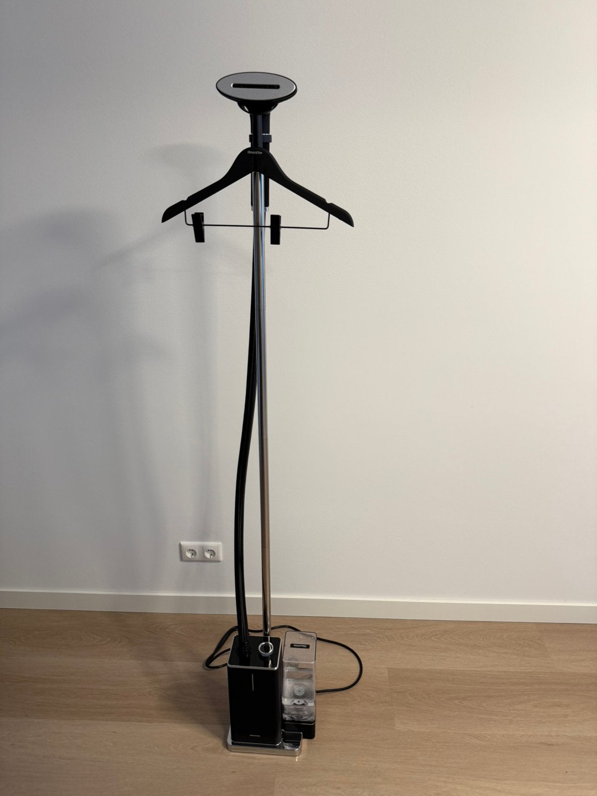 SteamOne George 2 Kledingstomer - zo goed als nieuw, Ophalen of Verzenden, Zo goed als nieuw, Kledingstomer