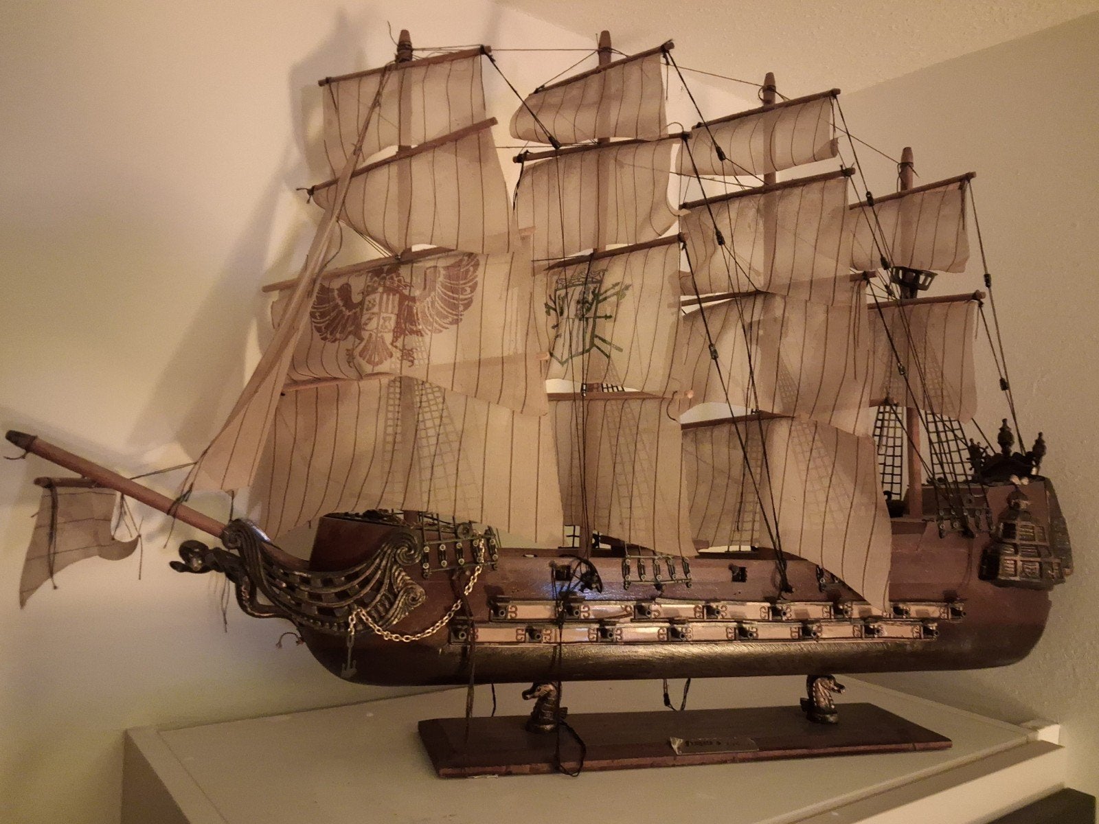 Gedetailleerd schaalmodel van een historisch oorlogsschip, Hobby en Vrije tijd, Ophalen, Zo goed als nieuw, Groter dan 1:32, Overige merken